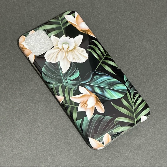 Floral Flexible iPhone 11 Pro Max Case - Picture 13 of 15